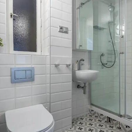 Deluxe In Old Town By Days